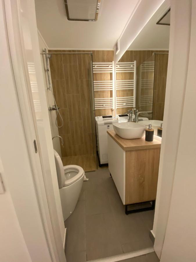 Cozy Apartment In The Business Area Of Бухарест Экстерьер фото